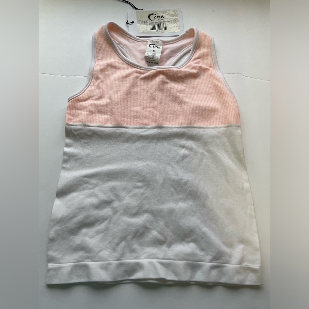 ZYIA - Freshness Racer Tank - Picture 2 of 8